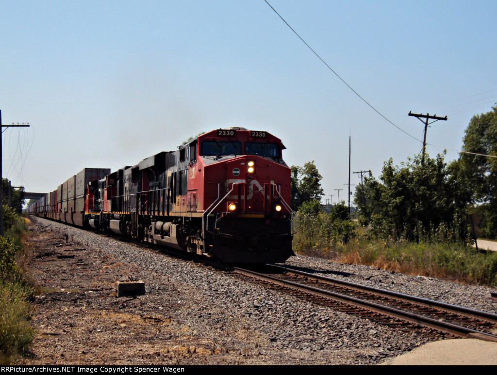 CN 2330